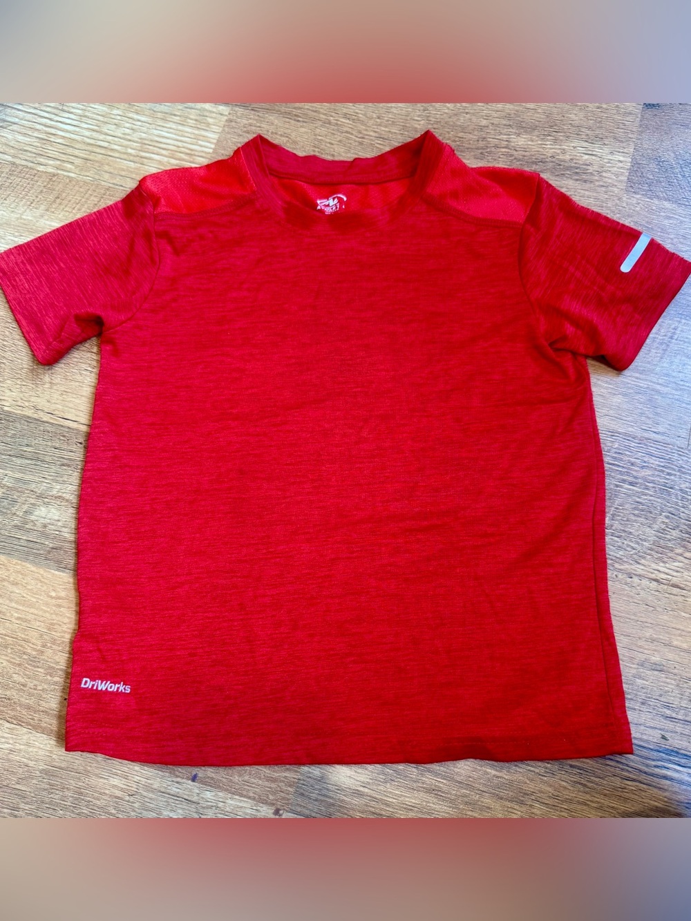 Kids Red short sleeve athletic top 4-5 xs